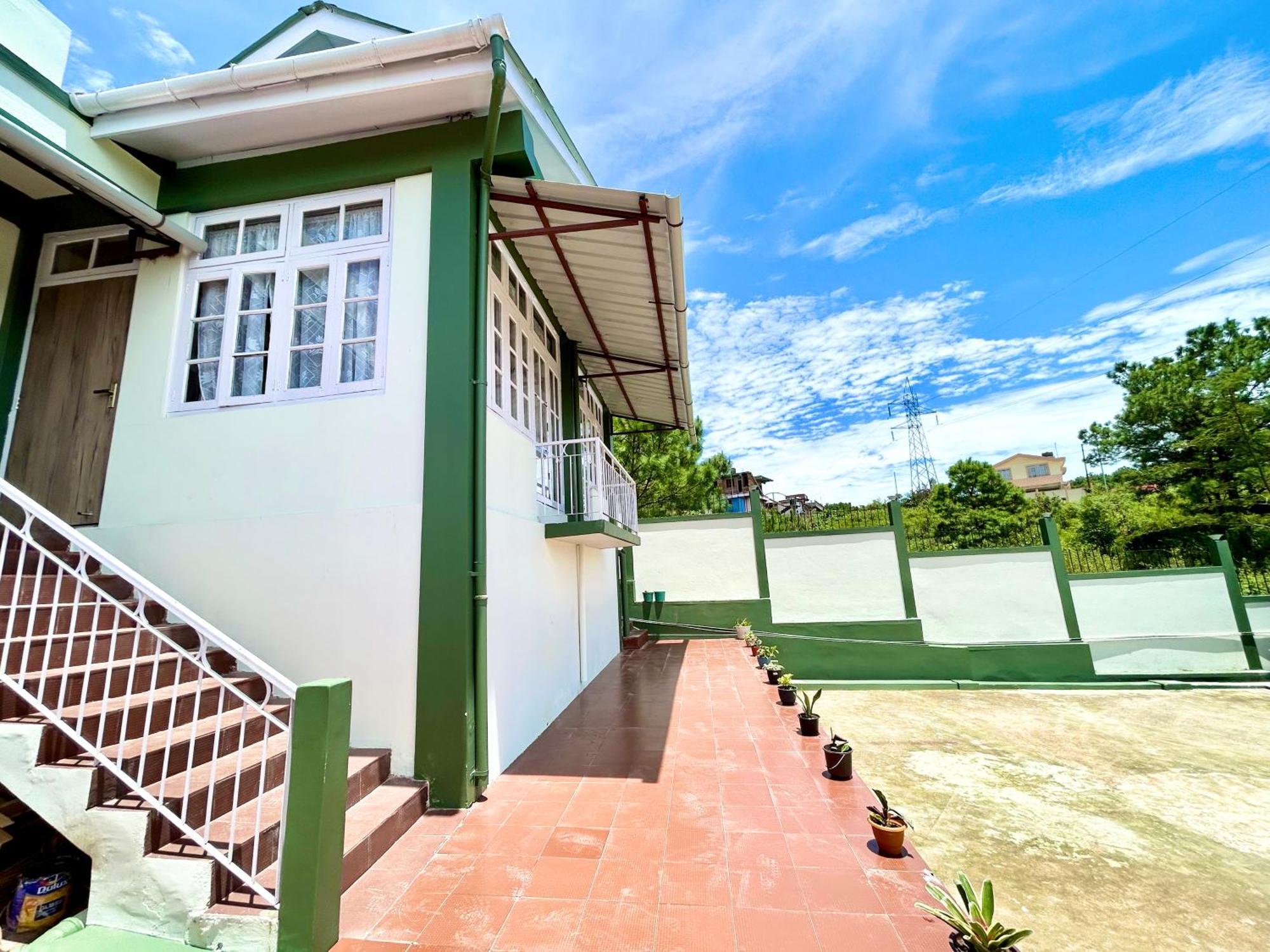 Yepplo Holiday Home - Complimentary Breakfast - 24 Hrs Caretaker & Power Backup Shillong Kültér fotó