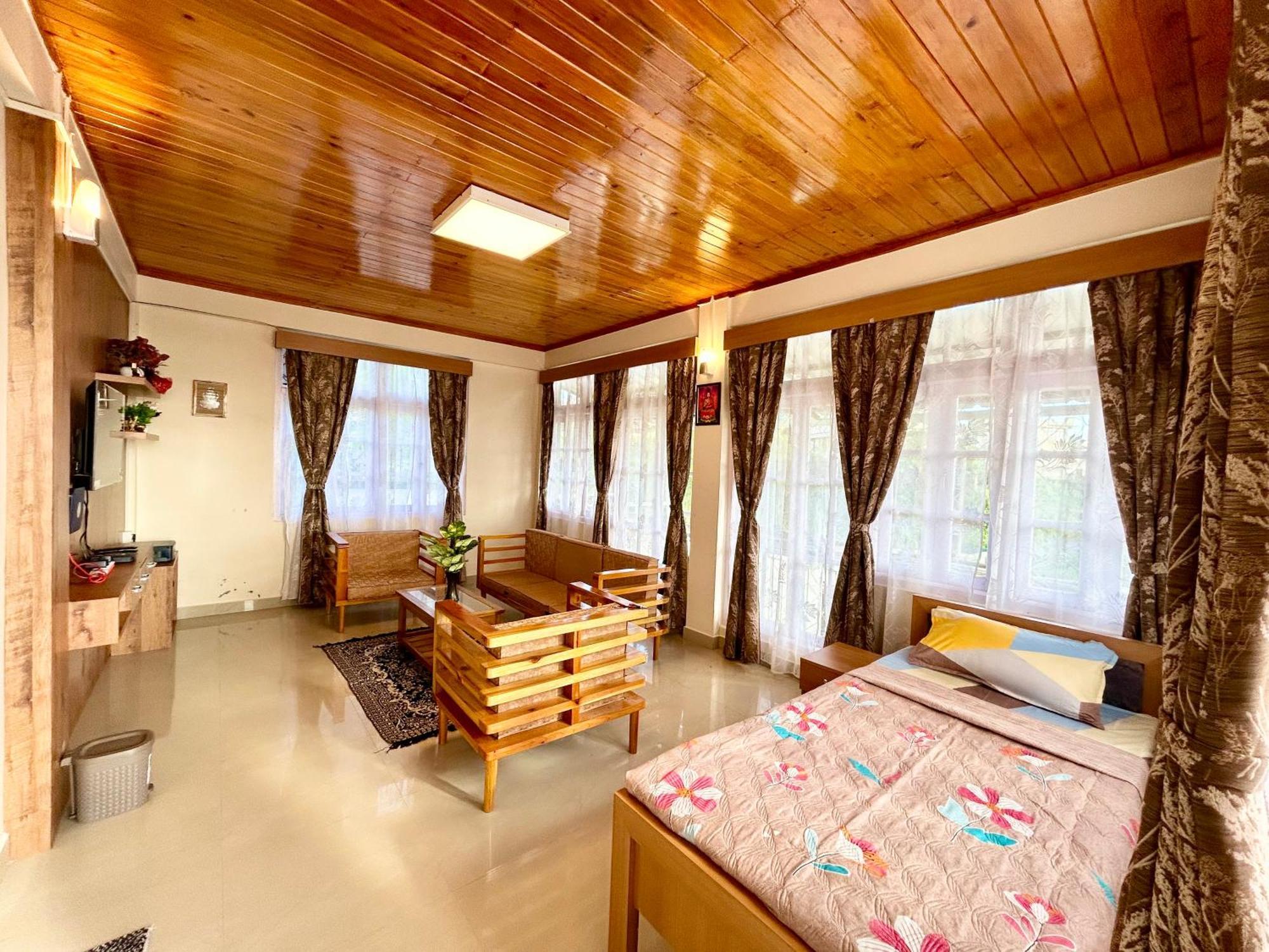 Yepplo Holiday Home - Complimentary Breakfast - 24 Hrs Caretaker & Power Backup Shillong Kültér fotó