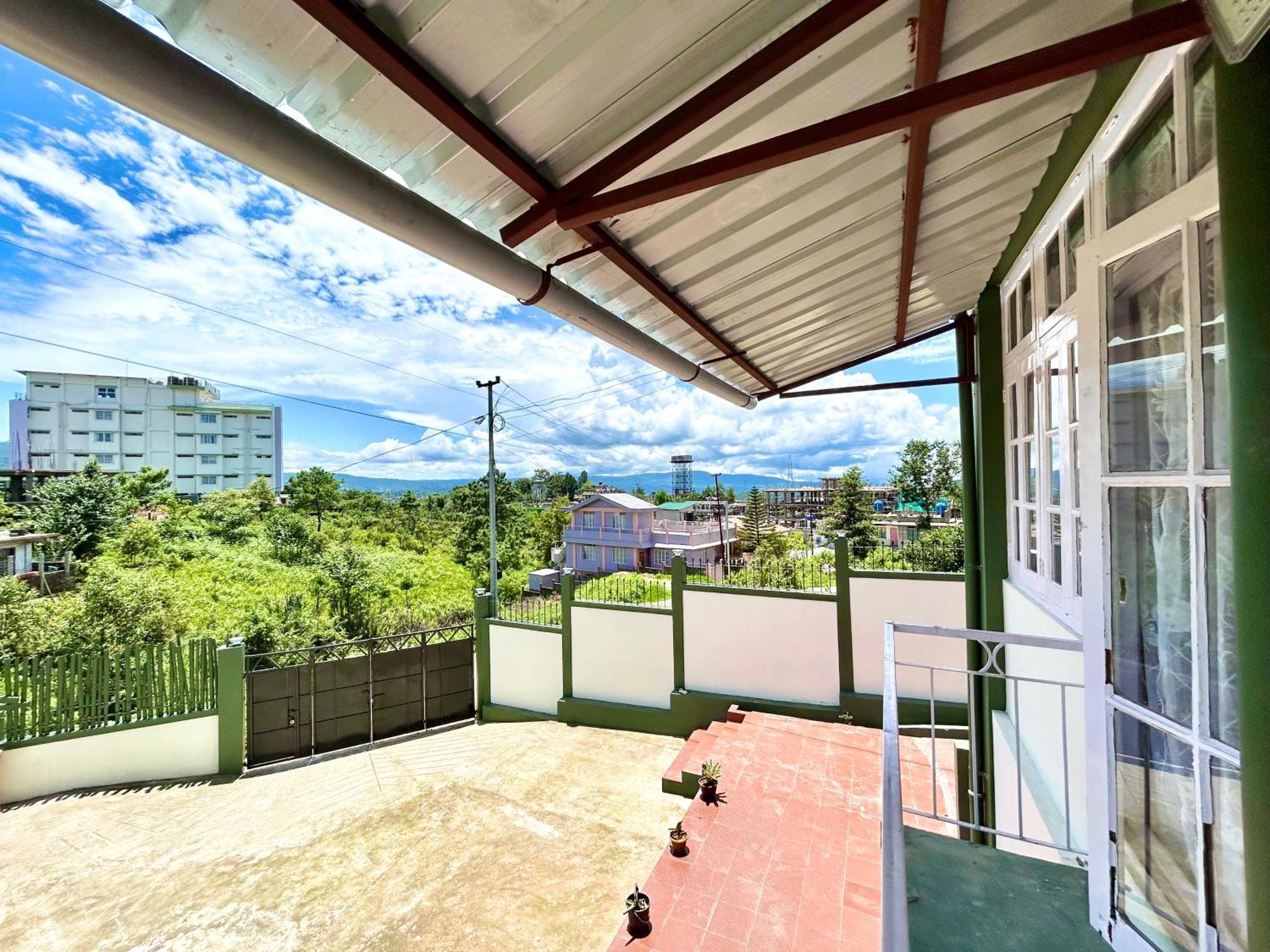 Yepplo Holiday Home - Complimentary Breakfast - 24 Hrs Caretaker & Power Backup Shillong Kültér fotó