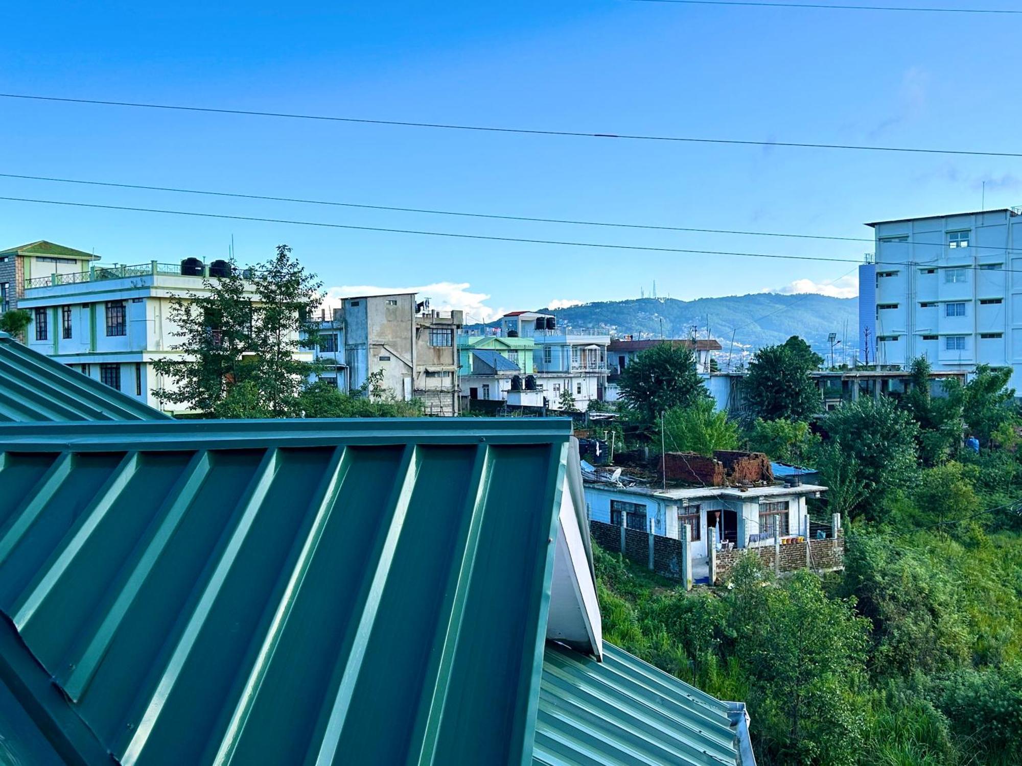 Yepplo Holiday Home - Complimentary Breakfast - 24 Hrs Caretaker & Power Backup Shillong Kültér fotó