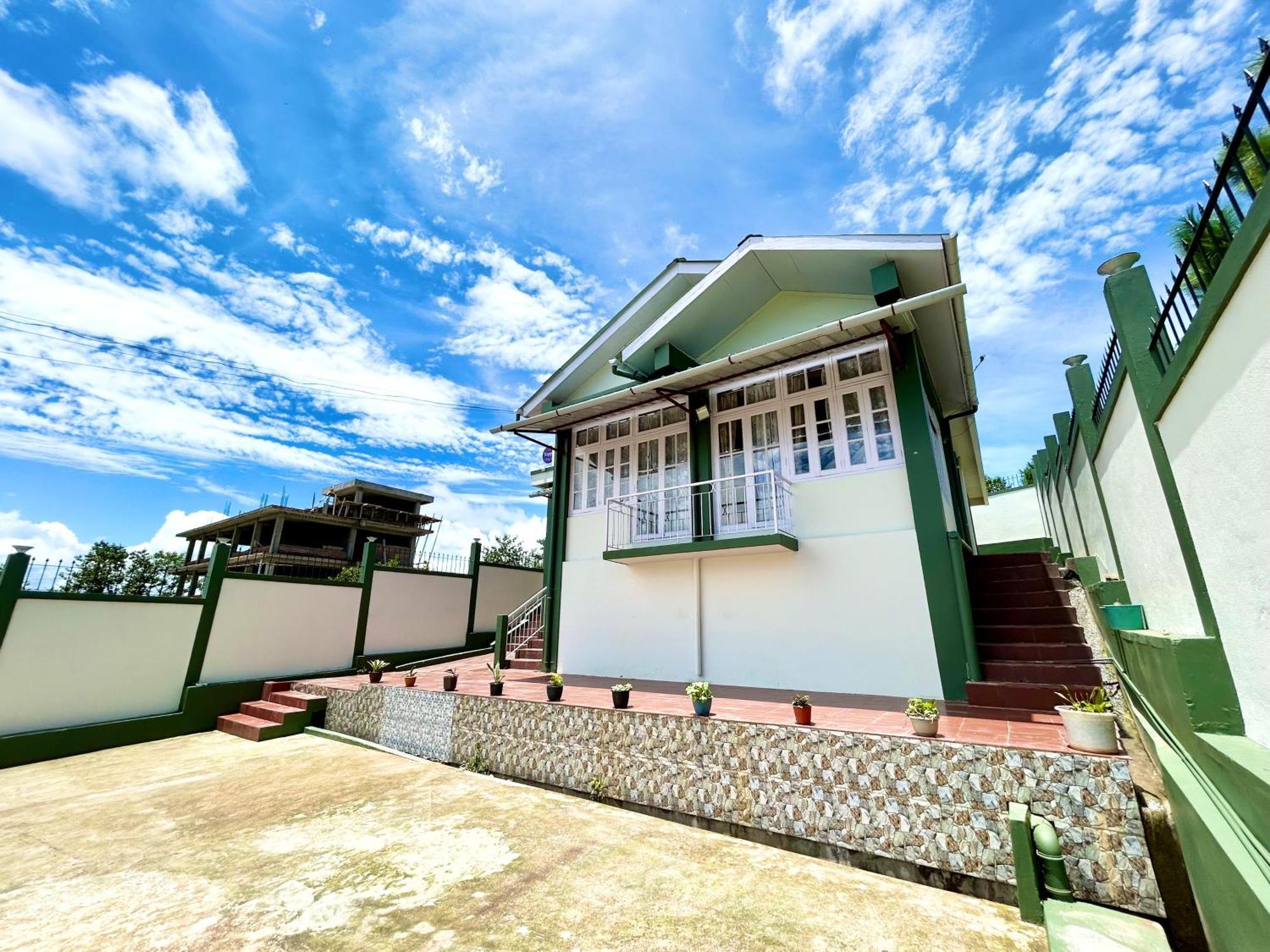 Yepplo Holiday Home - Complimentary Breakfast - 24 Hrs Caretaker & Power Backup Shillong Kültér fotó