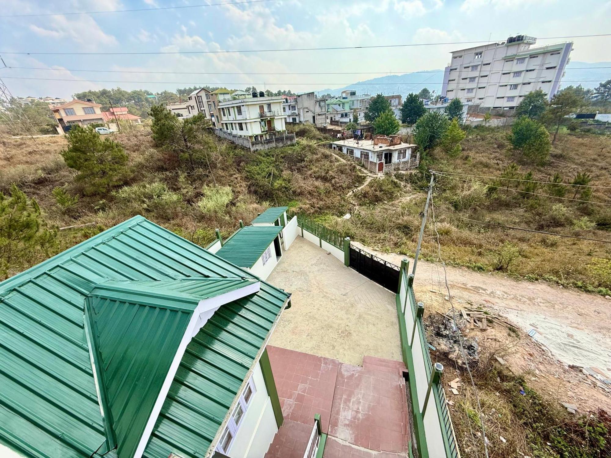 Yepplo Holiday Home - Complimentary Breakfast - 24 Hrs Caretaker & Power Backup Shillong Kültér fotó