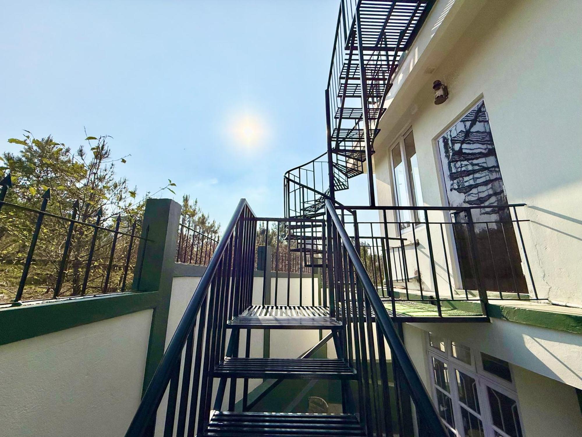 Yepplo Holiday Home - Complimentary Breakfast - 24 Hrs Caretaker & Power Backup Shillong Kültér fotó