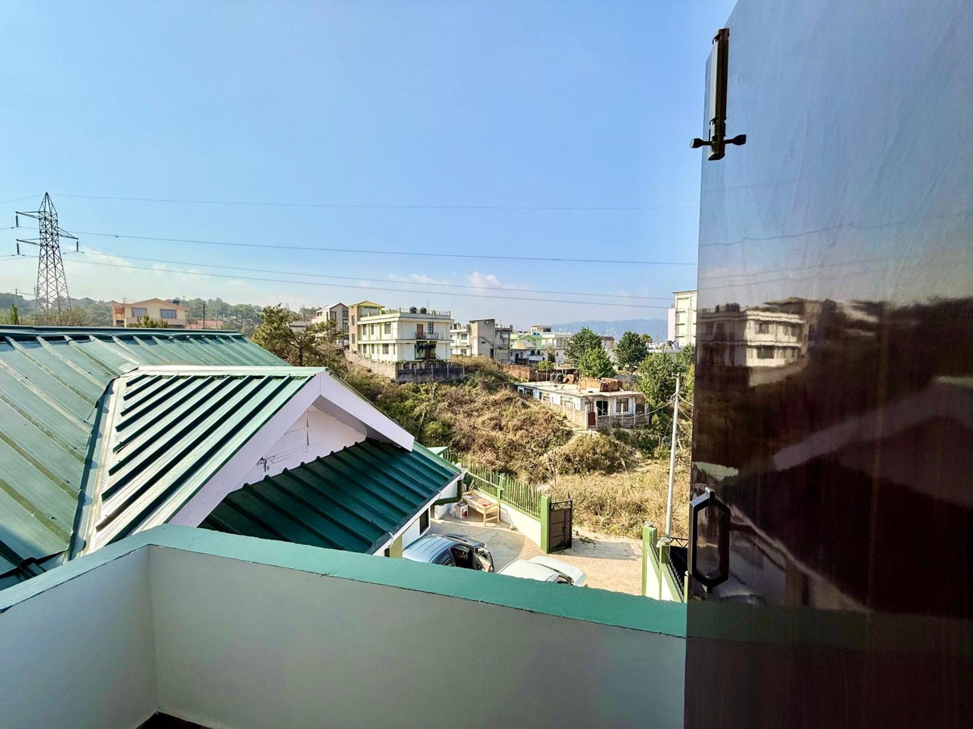 Yepplo Holiday Home - Complimentary Breakfast - 24 Hrs Caretaker & Power Backup Shillong Kültér fotó