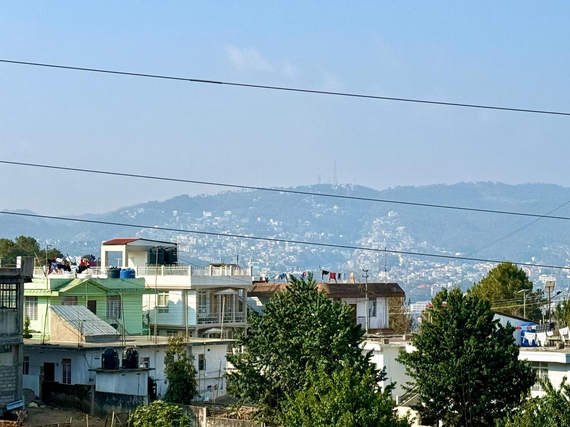 Yepplo Holiday Home - Complimentary Breakfast - 24 Hrs Caretaker & Power Backup Shillong Kültér fotó